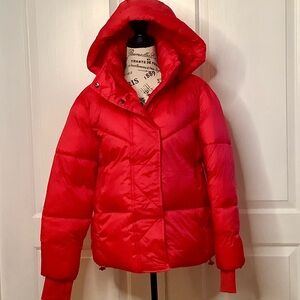 BCBG NWT Small Red Puffer Short Jacket Removable Zip Hood Snap Front Over Zipper